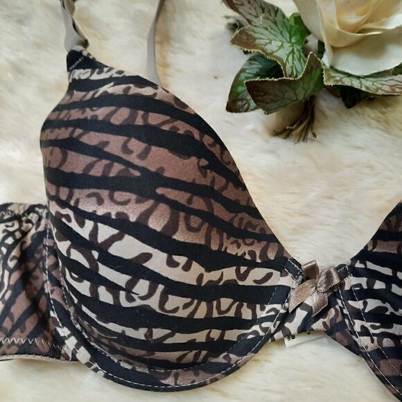 2/$20 Maidenform Bra 34B   - Picture 2 of 4